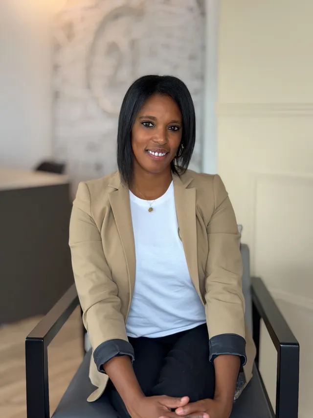 Julie, Conseillère location et développement — agence de Le Bouscat